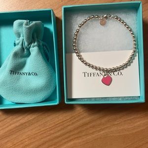 Tiffany & Co. pink heart enamel bracelet "7